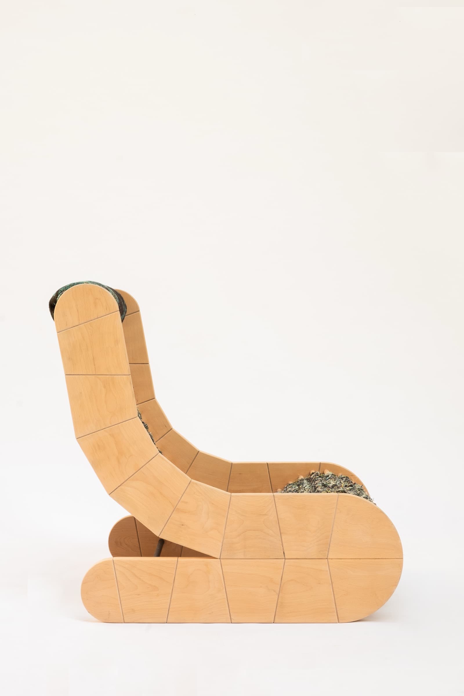 RSLT Toga Chair — detail